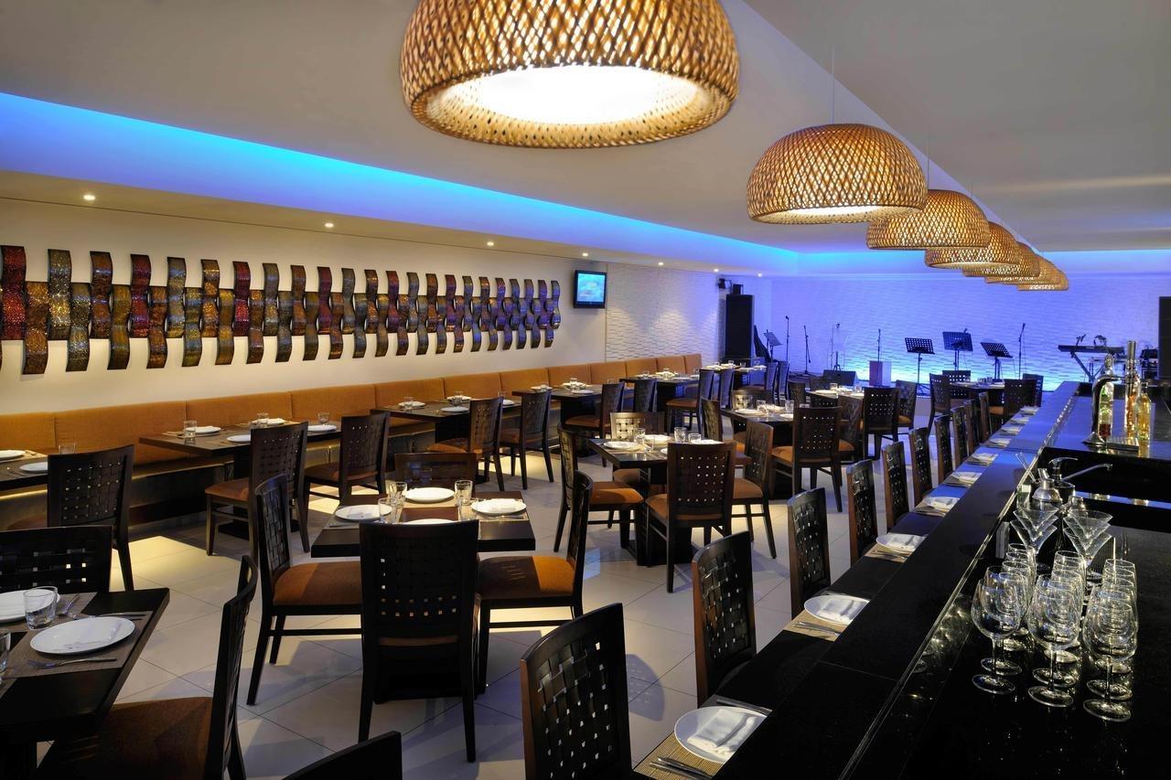 Asiana Hotel Dubai Eksteriør bilde The interior of the restaurant