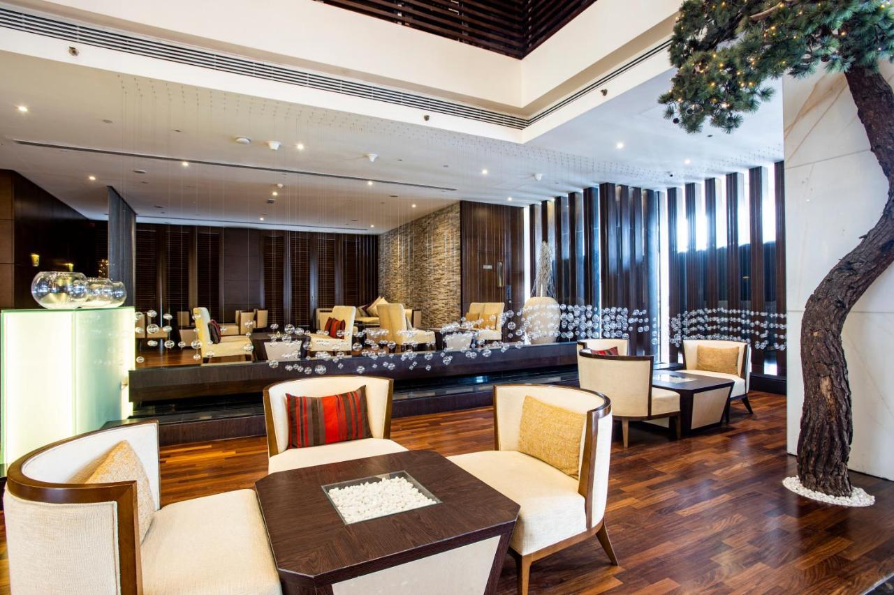 Asiana Hotel Dubai Eksteriør bilde The lobby of the hotel