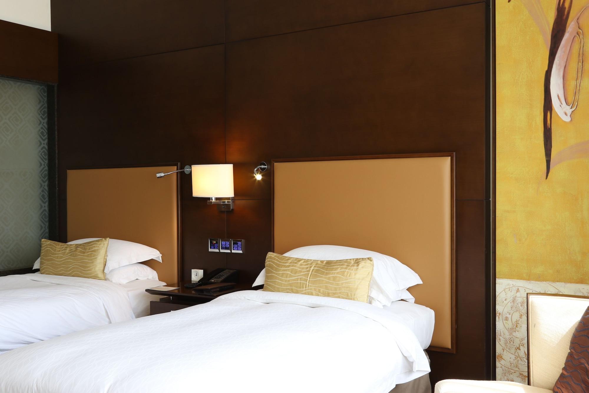 Asiana Hotel Dubai Eksteriør bilde A room at the hotel