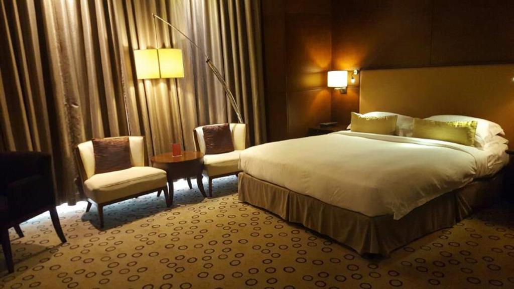 Asiana Hotel Dubai Eksteriør bilde A room at the hotel
