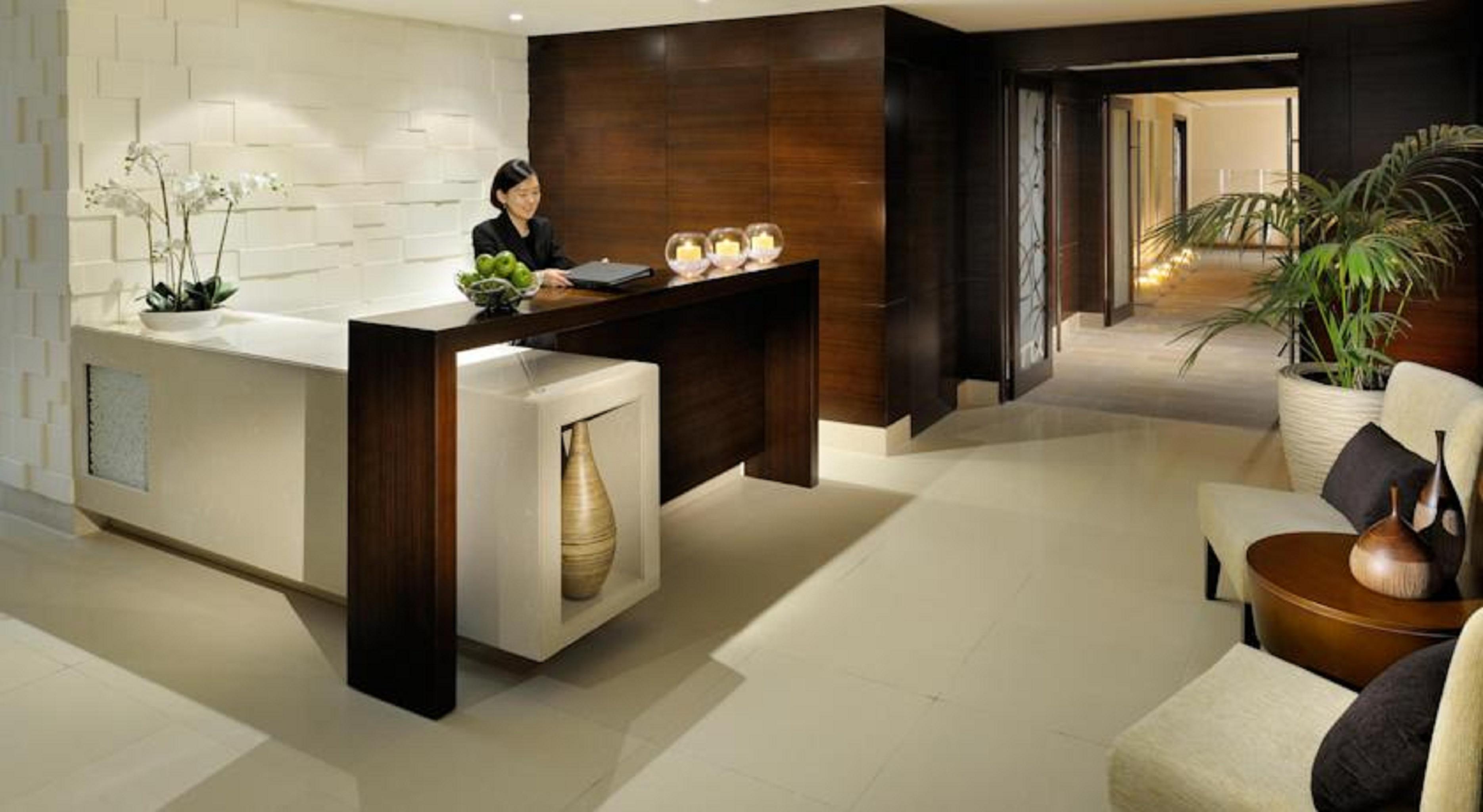 Asiana Hotel Dubai Eksteriør bilde The reception area at the spa