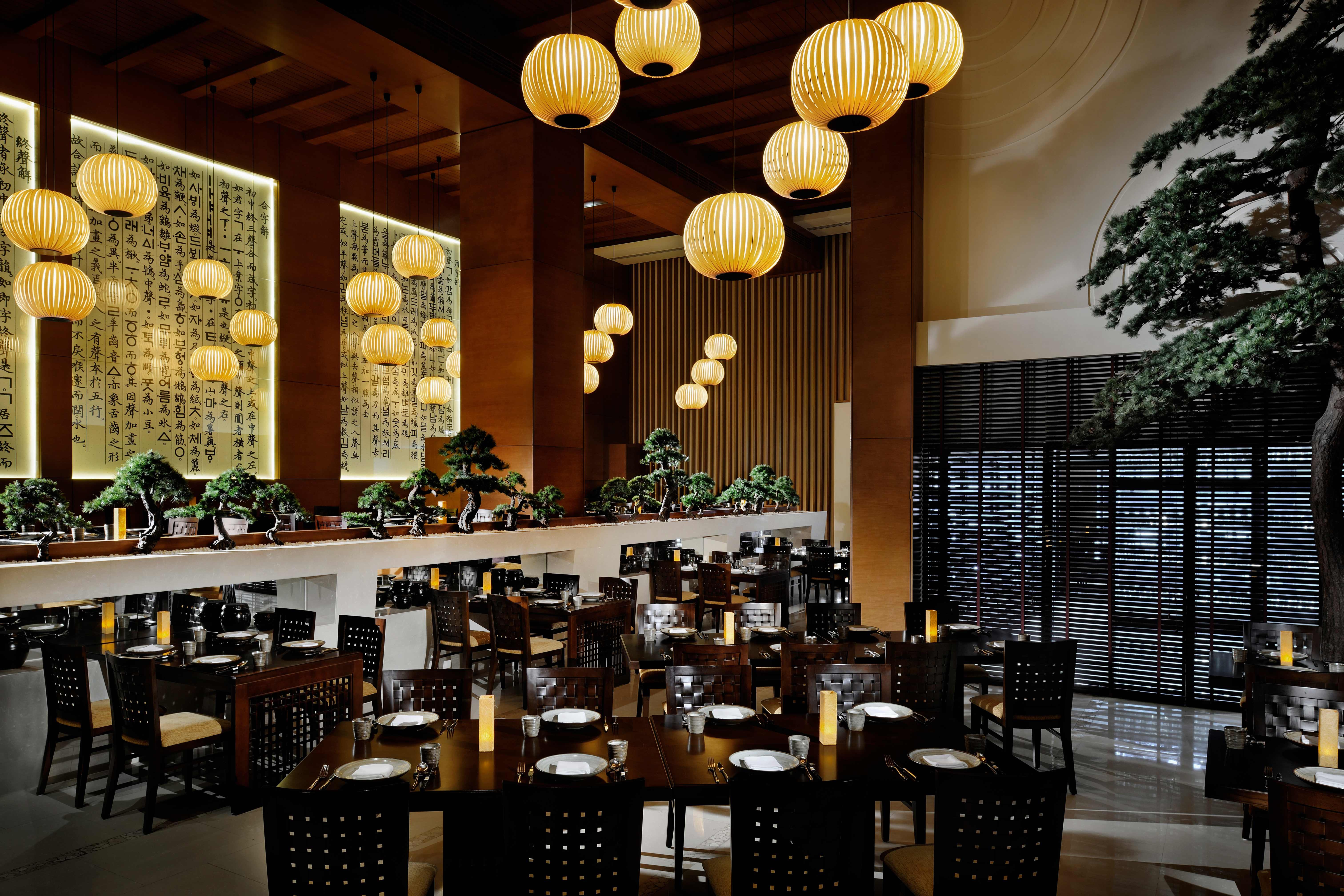 Asiana Hotel Dubai Eksteriør bilde The interior of the restaurant