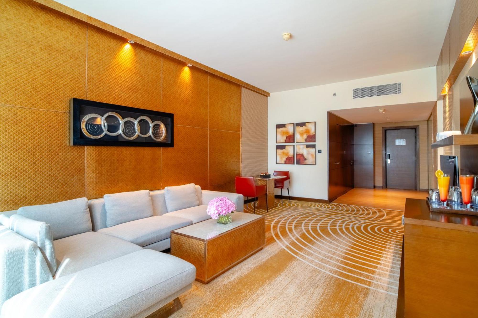 Asiana Hotel Dubai Eksteriør bilde A suite at the hotel