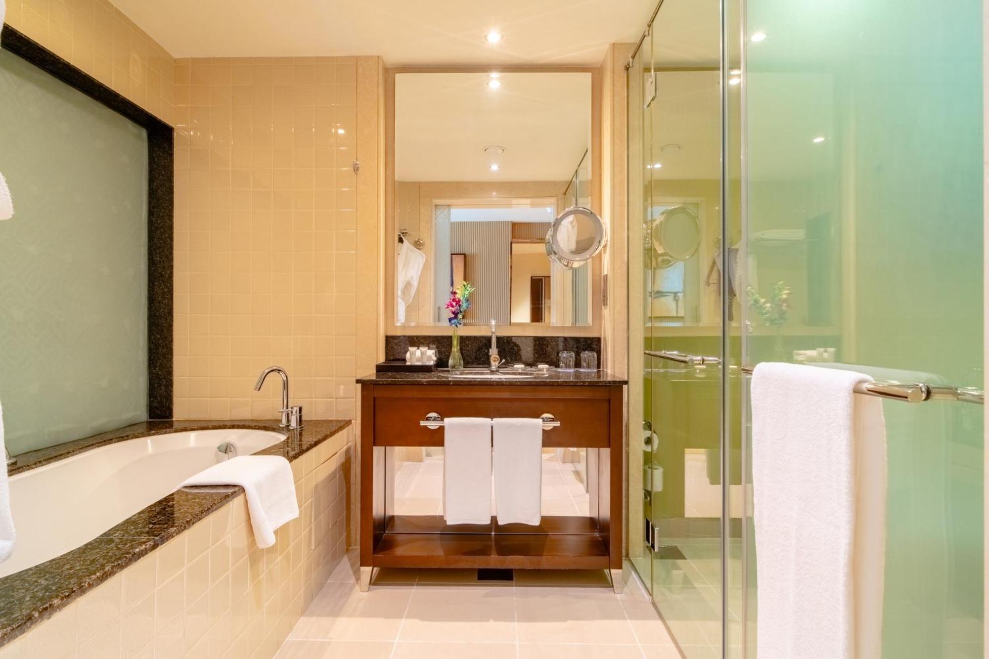 Asiana Hotel Dubai Eksteriør bilde Bathroom